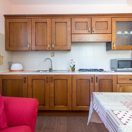 פוסאדה Appartamenti In Villa Con Ampio Giardino Esterno מראה חיצוני תמונה