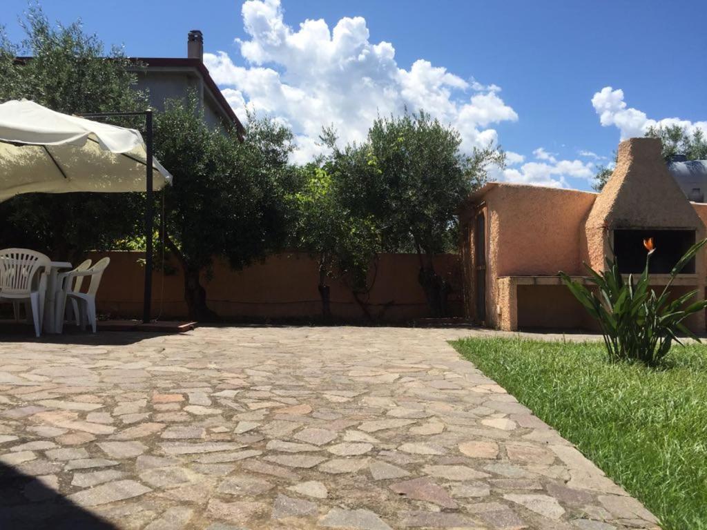פוסאדה Appartamenti In Villa Con Ampio Giardino Esterno מראה חיצוני תמונה