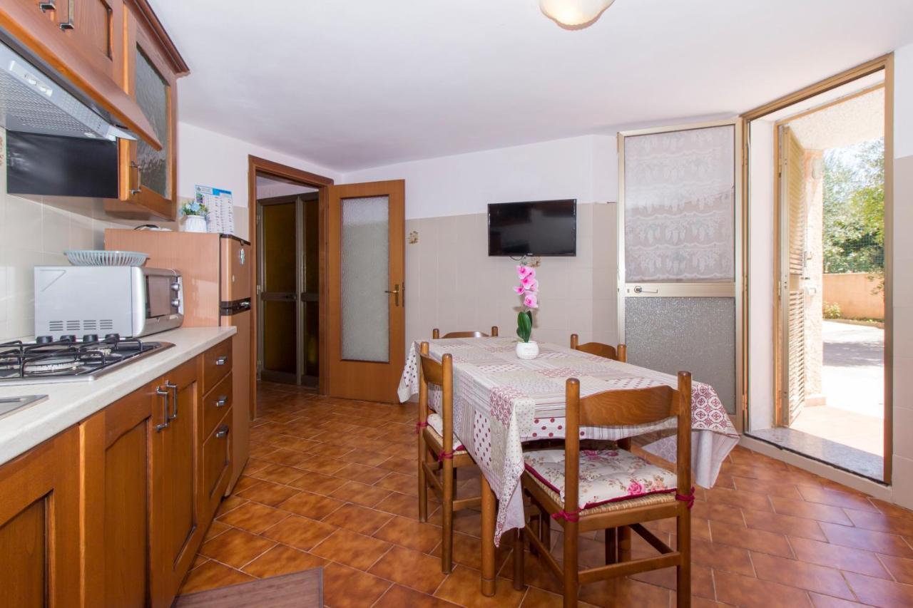 פוסאדה Appartamenti In Villa Con Ampio Giardino Esterno מראה חיצוני תמונה
