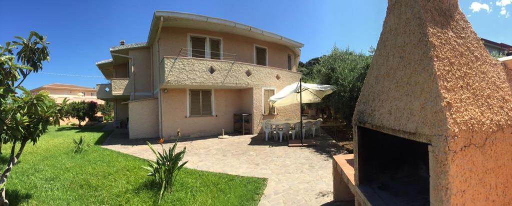 פוסאדה Appartamenti In Villa Con Ampio Giardino Esterno מראה חיצוני תמונה