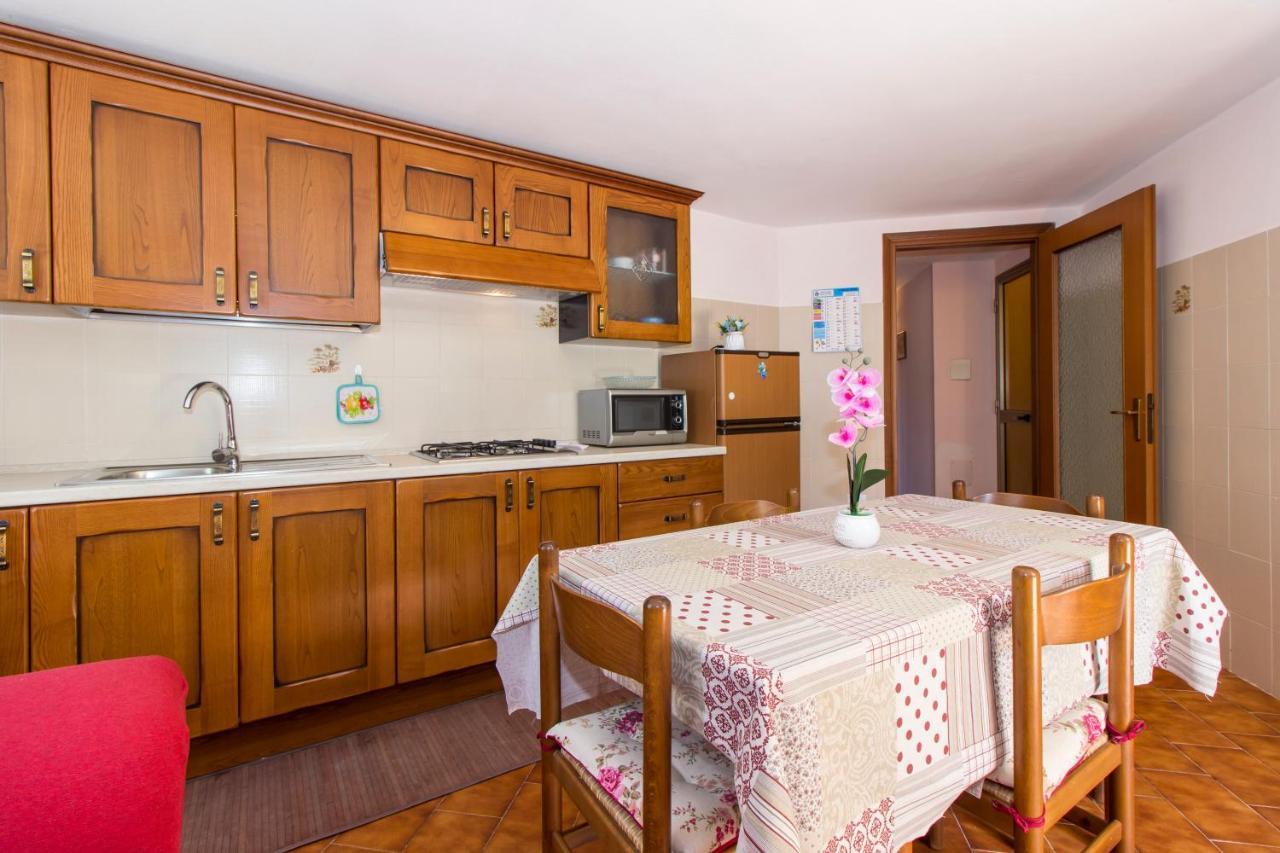 פוסאדה Appartamenti In Villa Con Ampio Giardino Esterno מראה חיצוני תמונה