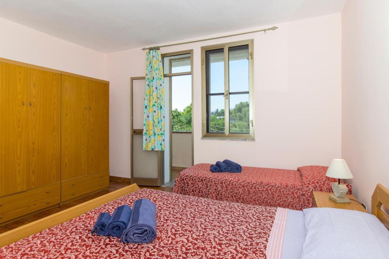 פוסאדה Appartamenti In Villa Con Ampio Giardino Esterno מראה חיצוני תמונה