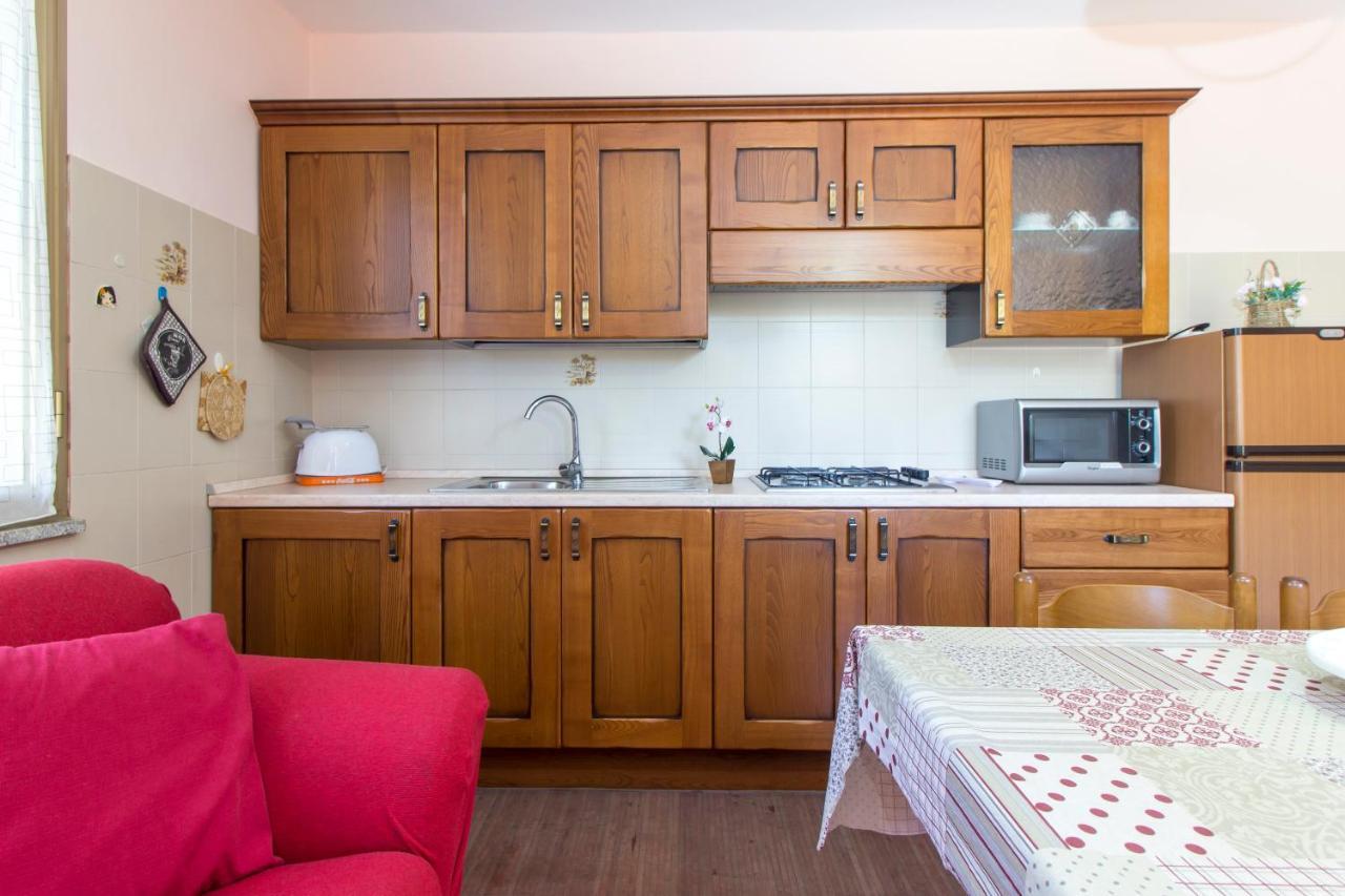 פוסאדה Appartamenti In Villa Con Ampio Giardino Esterno מראה חיצוני תמונה