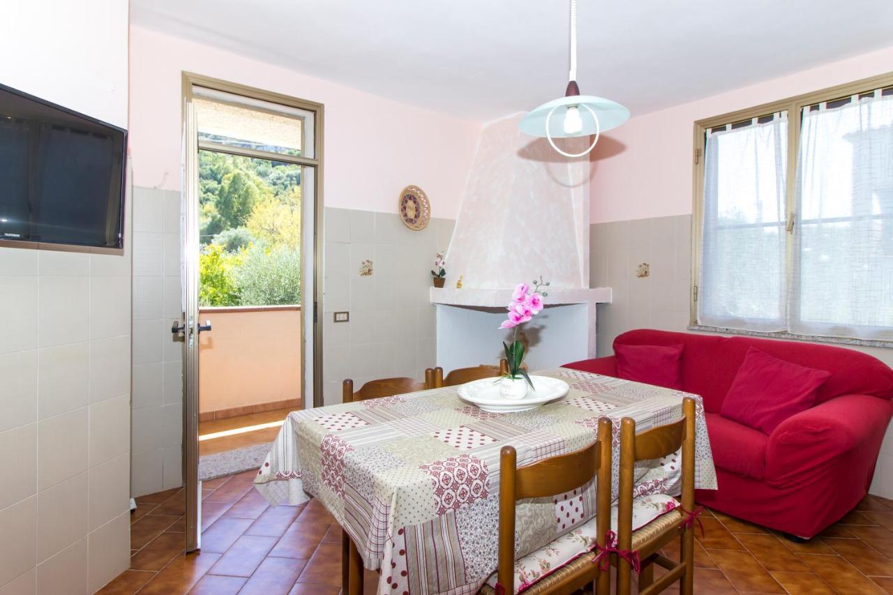 פוסאדה Appartamenti In Villa Con Ampio Giardino Esterno מראה חיצוני תמונה