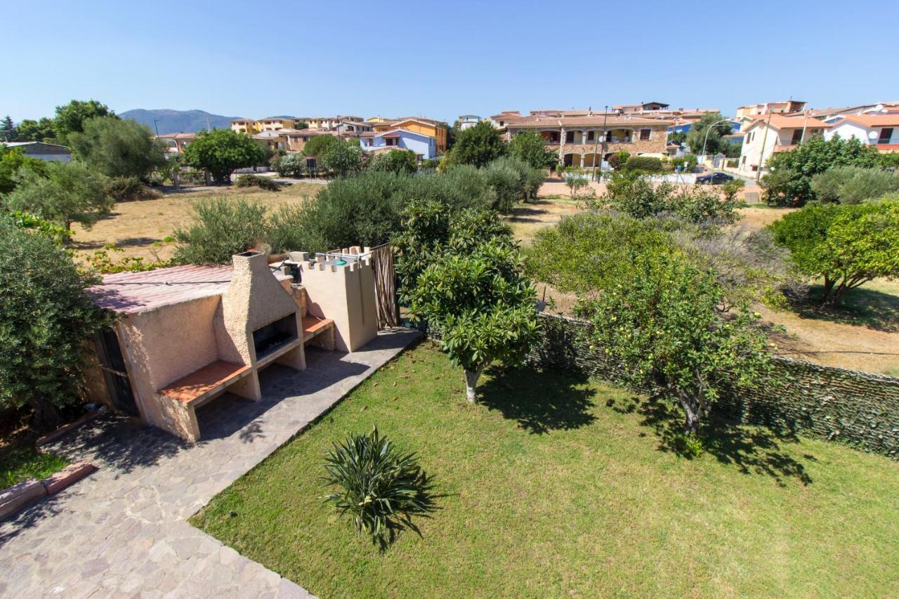 פוסאדה Appartamenti In Villa Con Ampio Giardino Esterno מראה חיצוני תמונה