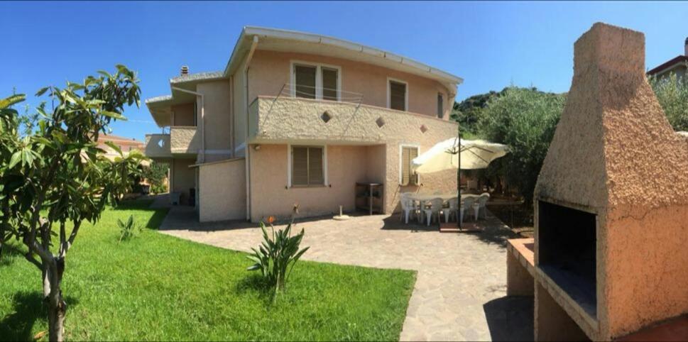 פוסאדה Appartamenti In Villa Con Ampio Giardino Esterno מראה חיצוני תמונה