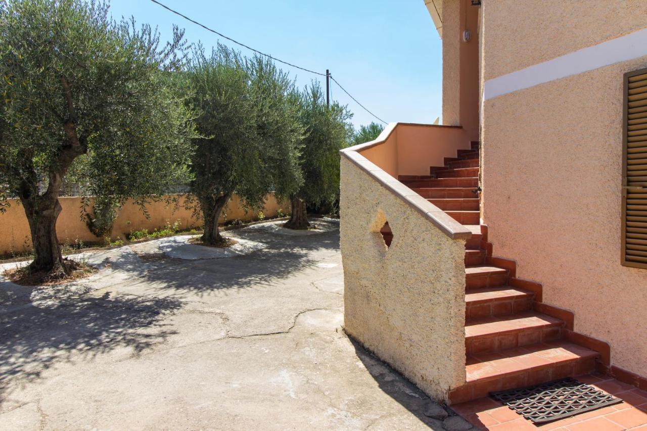 פוסאדה Appartamenti In Villa Con Ampio Giardino Esterno מראה חיצוני תמונה
