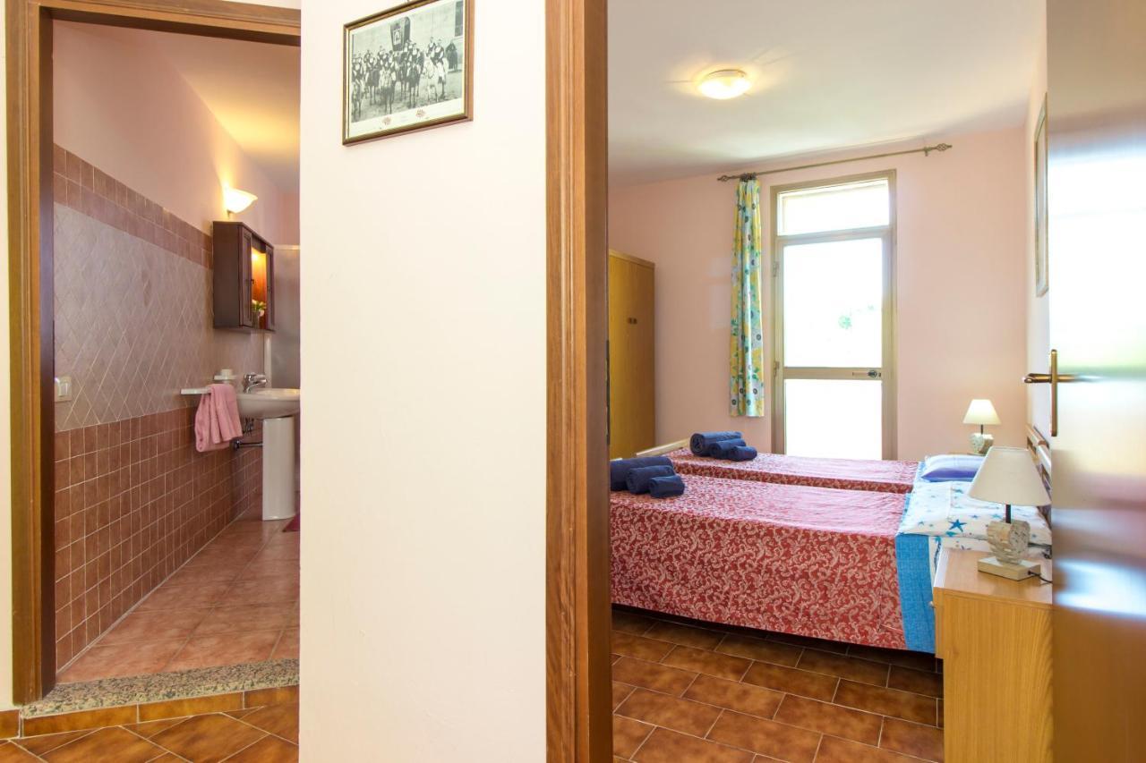פוסאדה Appartamenti In Villa Con Ampio Giardino Esterno מראה חיצוני תמונה