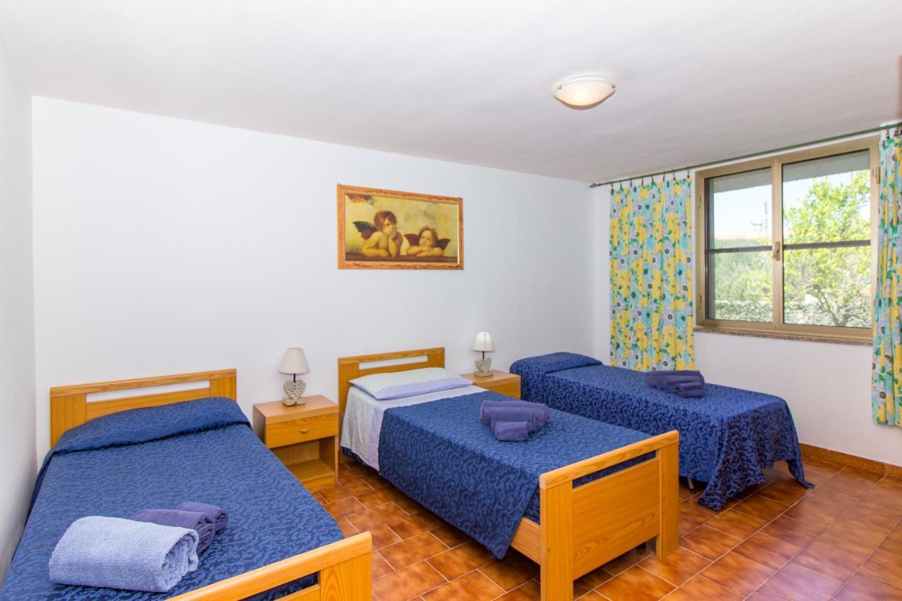פוסאדה Appartamenti In Villa Con Ampio Giardino Esterno מראה חיצוני תמונה