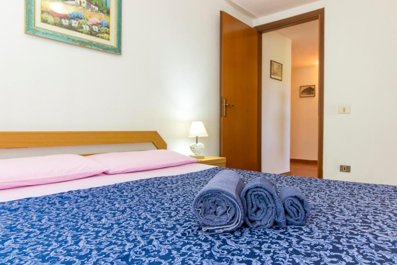 פוסאדה Appartamenti In Villa Con Ampio Giardino Esterno מראה חיצוני תמונה